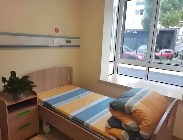 缴税入户深圳_冯骥荐电影南京照相馆：没有抒情只有血的事实 融合构建活空多元的生间